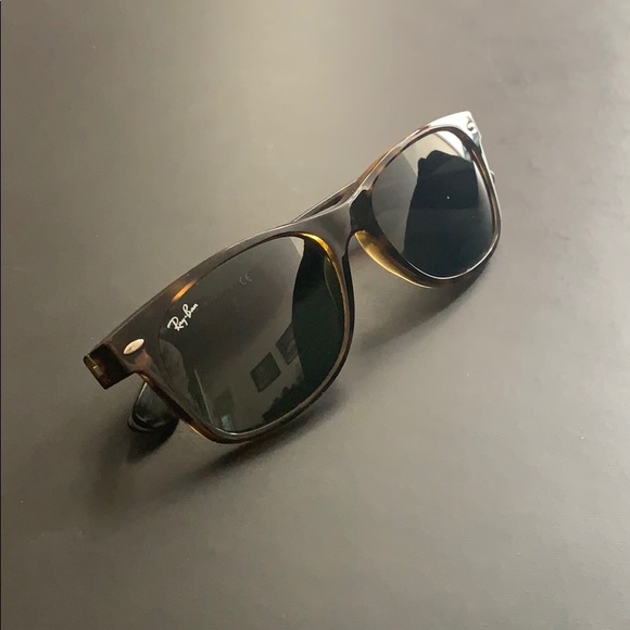 Mint Condition Ray Bans